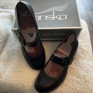 Dansko Brandy Waterproof Shoes